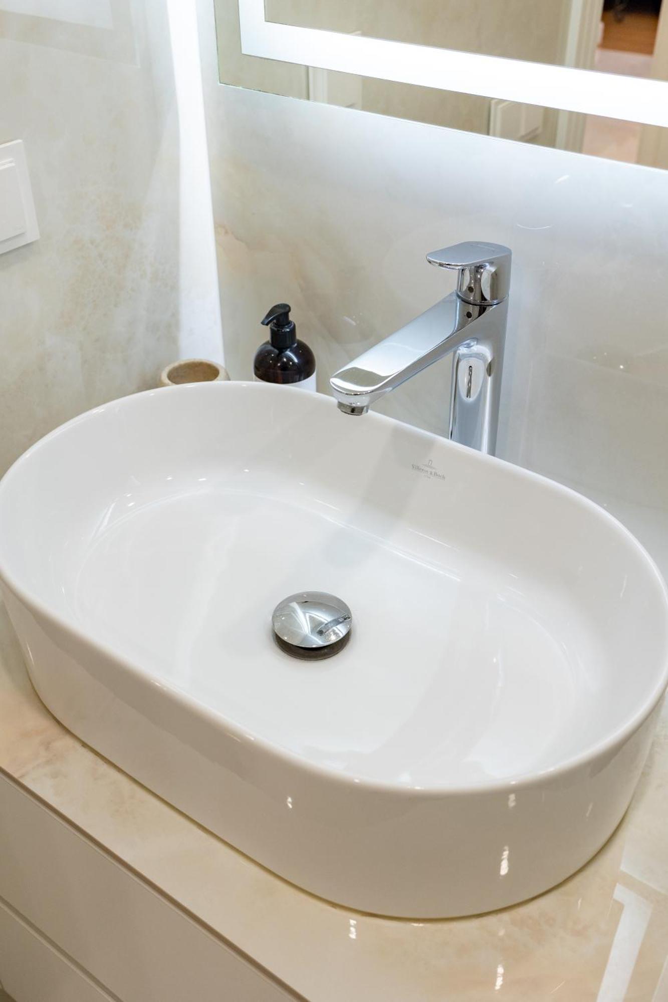 Luxury Central Apartment In Putvinskio Street Kaunas Buitenkant foto